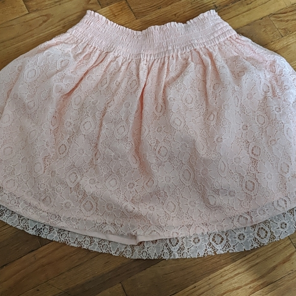 Forever 21 Lace Skirt - Picture 4 of 5